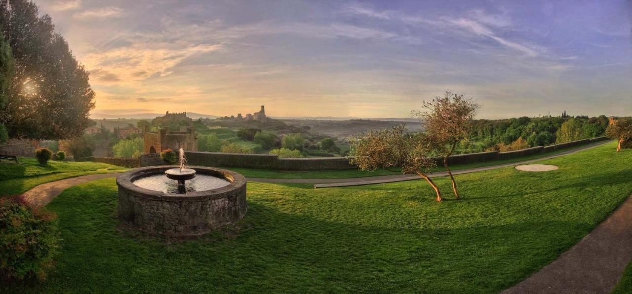 Locanda Di Mirandolina Tuscania Extérieur photo