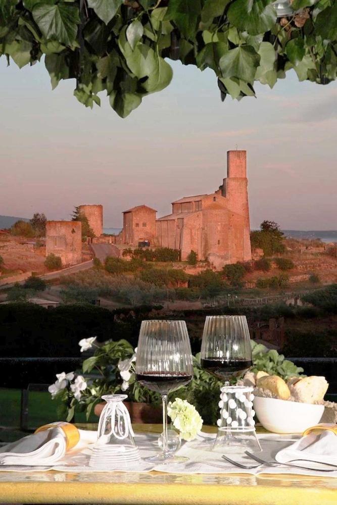 Locanda Di Mirandolina Tuscania Extérieur photo